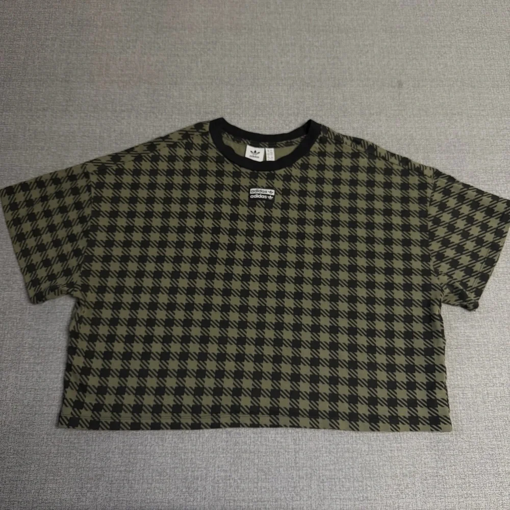 Adidas RYV Boxy T-Shirt - Picture 1 of 7